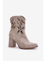 Semišové Botky Na Podpatku Lewski model 21672767 - Boto Semišové Botky Na Podpatku Lewski model 21672767 - Boto