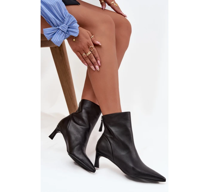 Botki Damskie Z Naturalnej Skóry Na Obcasie D&A CR52-661 Czarne Botki Damskie Z Naturalnej Skóry Na Obcasie D&A CR52-661 Czarne