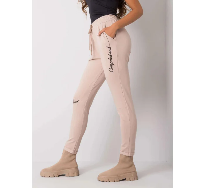 Dámske tepláky RV DR 7076.21 béžová - Fashion relevance Dámske tepláky RV DR 7076.21 béžová - Fashion relevance