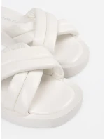 Trendy biele dámske ponožky na platforme Trendy biele dámske ponožky na platforme