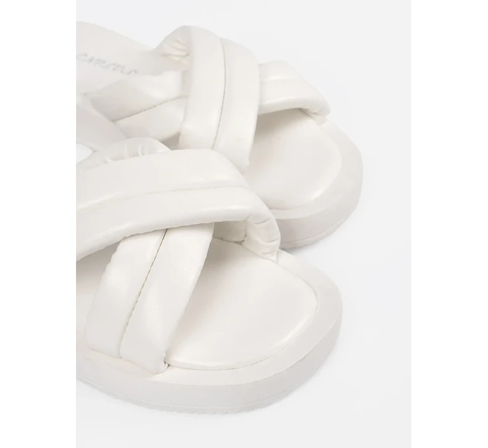 Trendy biele dámske ponožky na platforme Trendy biele dámske ponožky na platforme