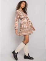 Šaty DHJ SK model 16292372 béžová - FPrice Šaty DHJ SK model 16292372 béžová - FPrice