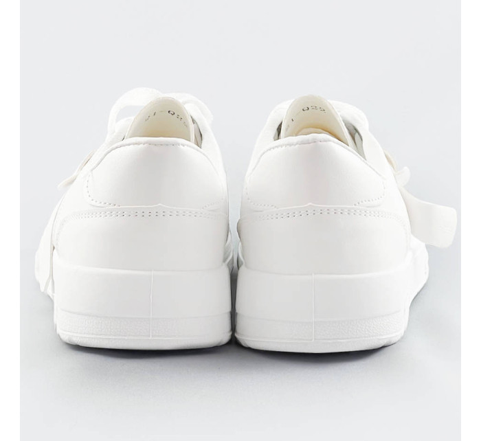 Biele dámske šnurovacie tenisky sneakers (21-Q22)