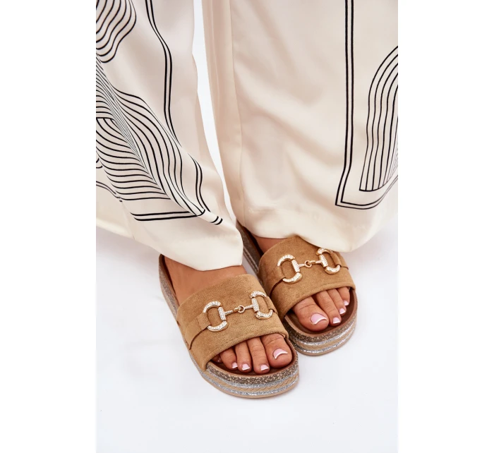 Klapki Damskie Na Platformie Ze Złotą Ozdobą I Brokatem Camel Morisela