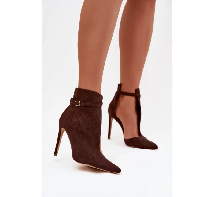 Topánky na podpätku model 221125 Krok vo veľkom štýle