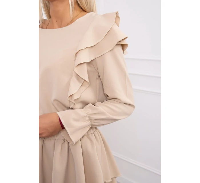 Šaty so zvislými volánmi béžovej Šaty so zvislými volánmi béžovej