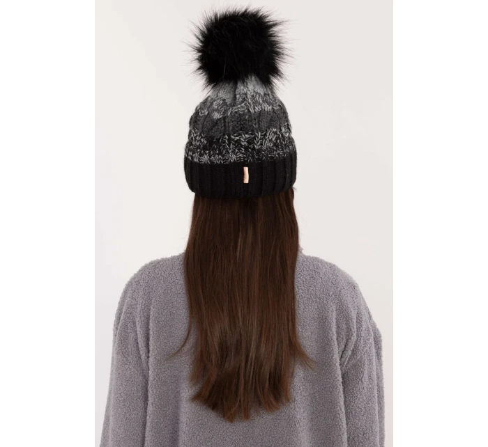 Cap model 201413 Rue Paris