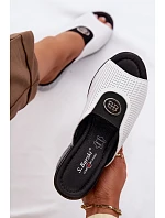 Kožené nazouváky na platformě s ozdobou S.Barski LR61-7011 Bílé