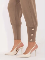 Spodnie IT SP model 21441252 ciemny bezowy - FPrice Spodnie IT SP model 21441252 ciemny bezowy - FPrice