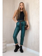 Voskované nohavice s opaskom zelené