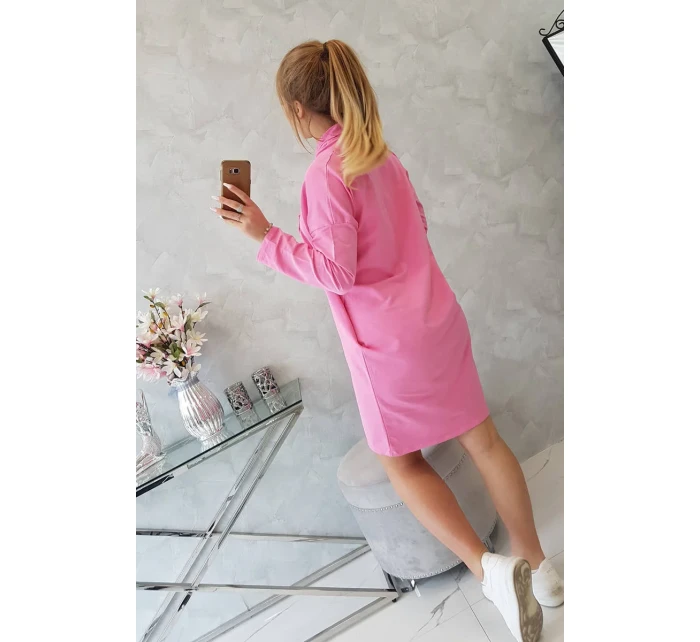 Šaty s kravatou vo svetlo ružovej farbe