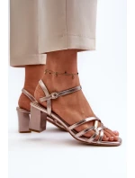 Dámské sandály na podpatku model 21656603 Zlaté - SERGIO LEONE