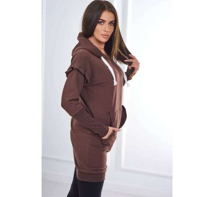 Šaty s ozdobnými volánikmi a kapucňou v hnedej farbe Šaty s ozdobnými volánikmi a kapucňou v hnedej farbe