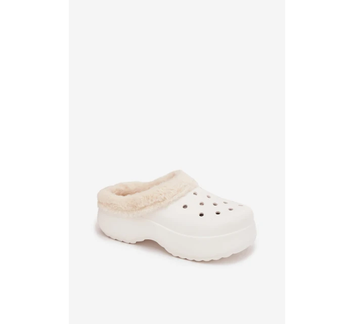 Dámske penové papuče zateplené kožušinou - biele Palvine Dámske penové papuče zateplené kožušinou - biele Palvine