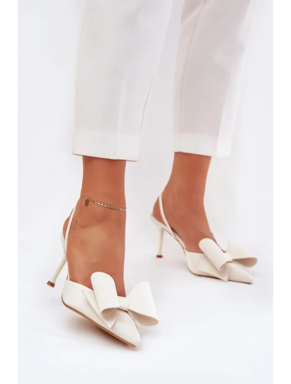 Lodičky s ihlovým podpätkom model 209421 Krok vo veľkom štýle Lodičky s ihlovým podpätkom model 209421 Krok vo veľkom štýle