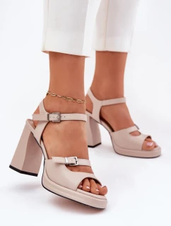 Sandále na podpätku model 212826 Krok vo veľkom štýle