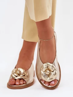 Kožené Ploché Sandály S Ozdobou model 21701887 Zlaté - CheBello