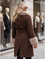 Płaszcz damski z odpinanym brązowy model 22404889 - FashionStreet Płaszcz damski z odpinanym brązowy model 22404889 - FashionStreet