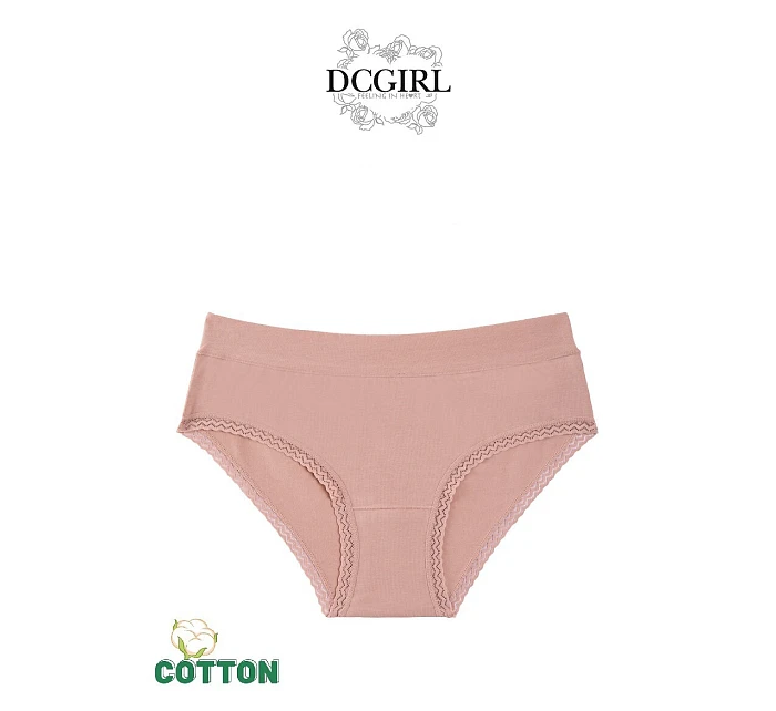 A'2 model 22110354 - DC Girl