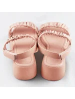 Béžové sandály na nízké platformě model 17352426 - Mix Feel