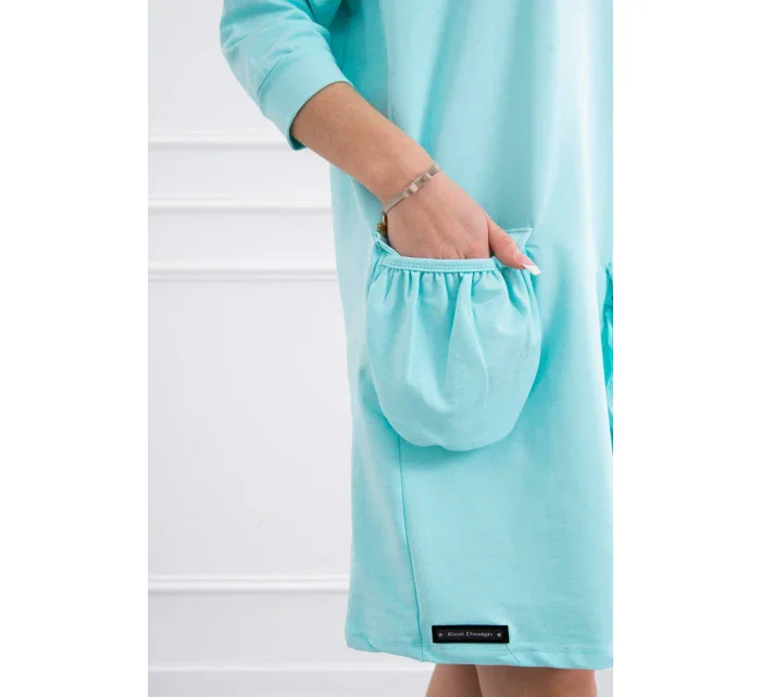 Šaty s kapucňou mätovej