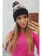 Dámská čepice s bambulí Abigail model 18751661 - K-Fashion Dámská čepice s bambulí Abigail model 18751661 - K-Fashion