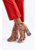 Módne biele a čierne sandále na vysokom podpätku Josette Módne biele a čierne sandále na vysokom podpätku Josette