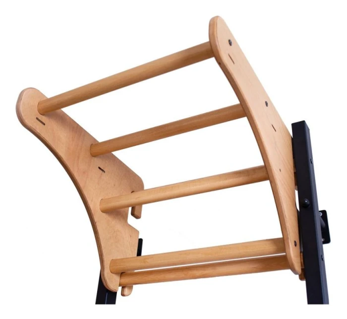 DREVENO-KOVOVÝ GYMNASTICKÝ REBRÍK NA 6 ÚCHOPOV S DREVENOU TYČOU BENCHK 711B