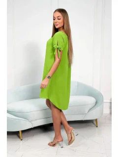 Šaty s viazaním na rukávoch pistáciovej farby