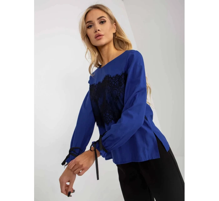 Dámska blúzka LK-BZ-506877.15x Kráľovská modrá s čiernou - FPrice Dámska blúzka LK-BZ-506877.15x Kráľovská modrá s čiernou - FPrice