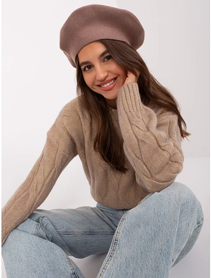 Czapka AT CZ model 18917710 ciemny bezowy - FPrice