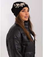 Čiapka AT CZ 2329 1.85 čierna a béžová Čiapka AT CZ 2329 1.85 čierna a béžová