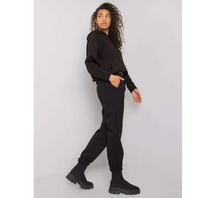 Tepláky RV DR 7205.74 čierna Tepláky RV DR 7205.74 čierna