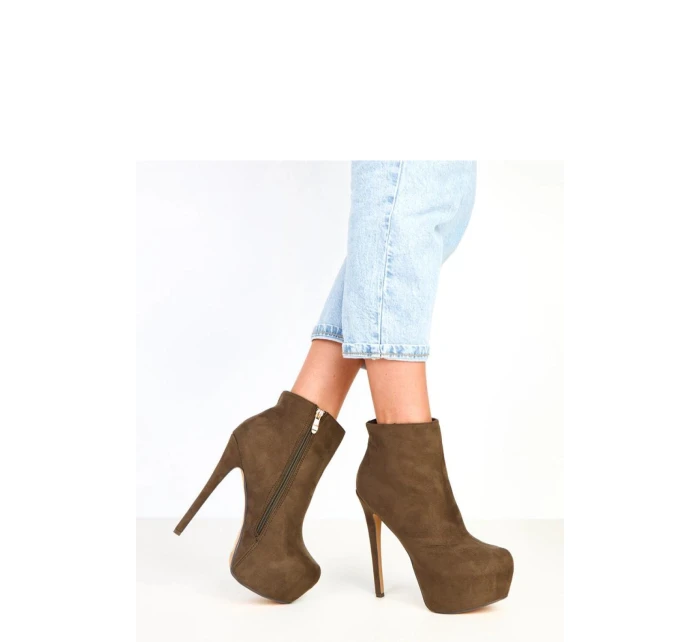 Topánky na podpätku model 217915 Solea Topánky na podpätku model 217915 Solea