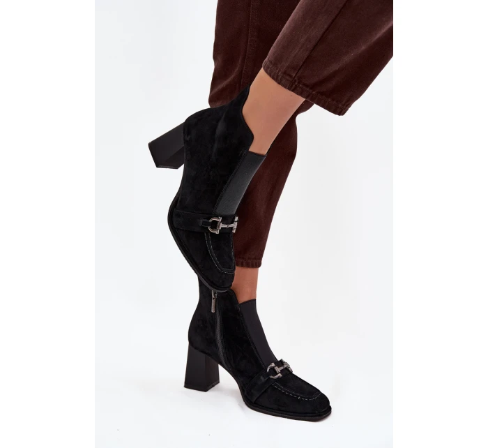 Botki Damskie Z Naturalnego Zamszu Na Słupku Artiker 57C0124 Czarne
