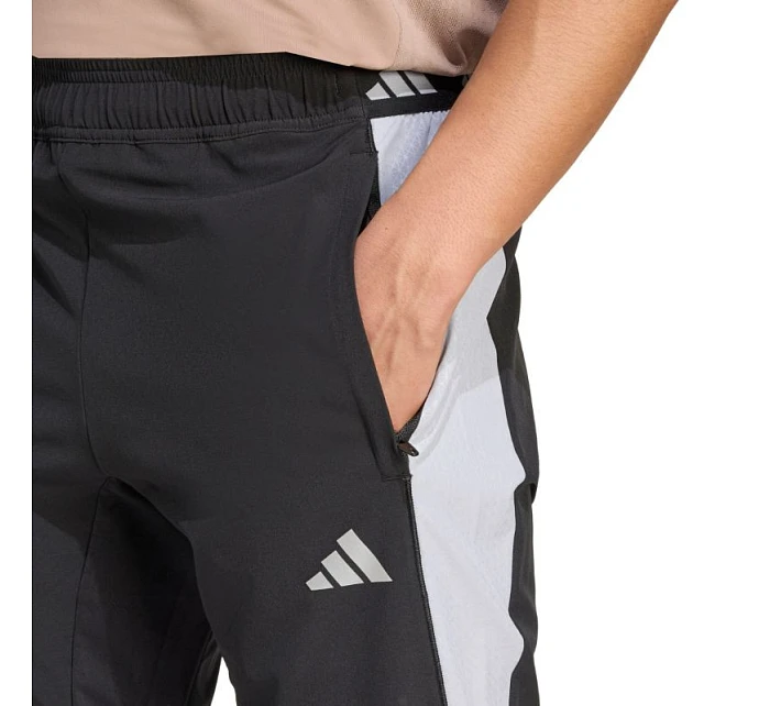 Pánske nohavice adidas Tech Apparel black JY3550