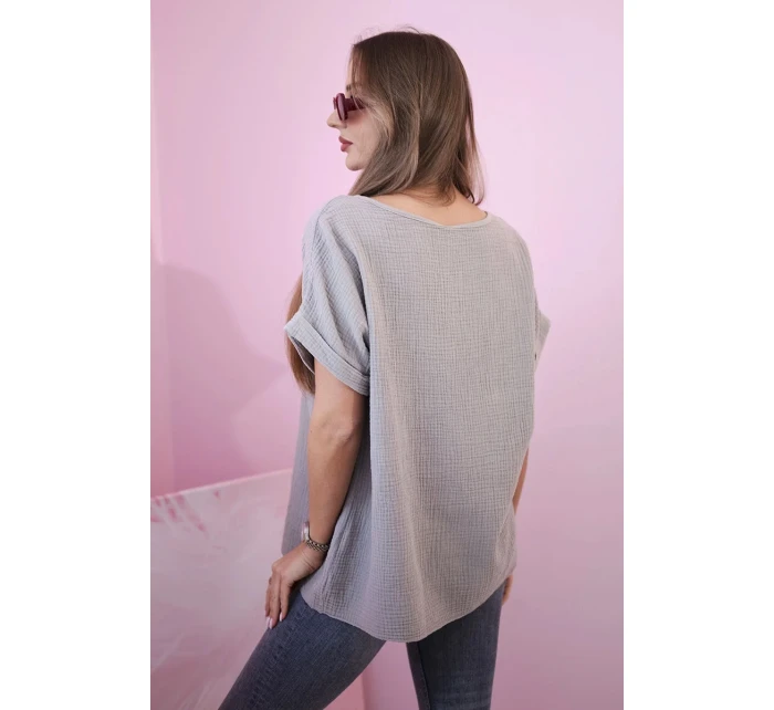 Mušelínová blúzka s náhrdelníkom Fango