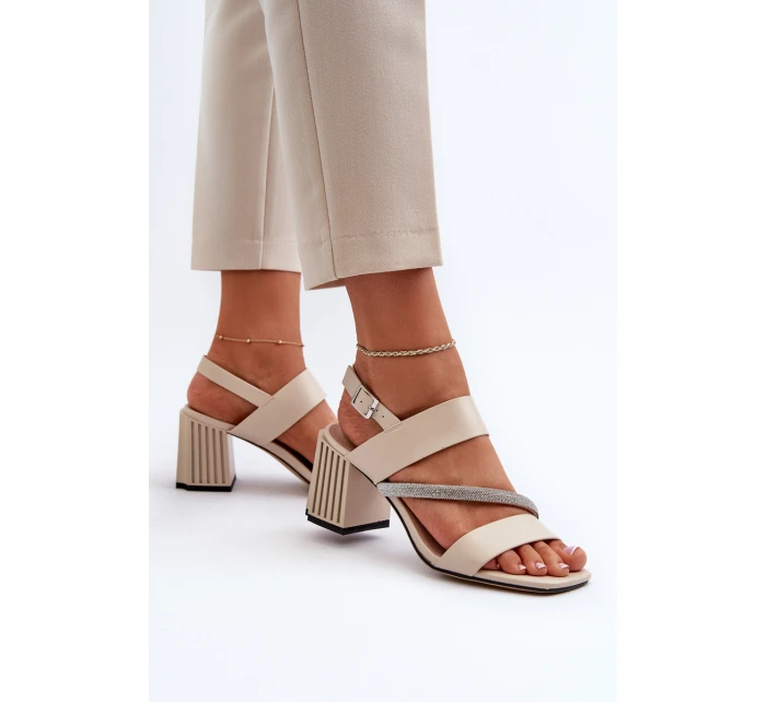 Dámské elegantní sandály na podpatku béžové D&A model 21656019 - S.Barski Dámské elegantní sandály na podpatku béžové D&A model 21656019 - S.Barski