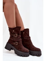 Dámské kotníkové boty na podpatku s přezkami a páskem čokoládové model 21725142 - Boto