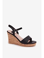 Sandále na podpätku model 226913 Vykročte štýlovo