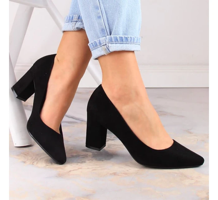 W model 21186854 černé semišové lodičky na jehlovém podpatku - SERGIO LEONE W model 21186854 černé semišové lodičky na jehlovém podpatku - SERGIO LEONE