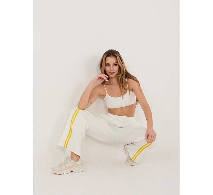 Spodnie dresowe IT DR model 22039709 ecru - FPrice