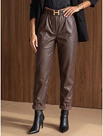 Spodnie damskie z paskiem brązowe model 22363324 - FashionStreet Spodnie damskie z paskiem brązowe model 22363324 - FashionStreet