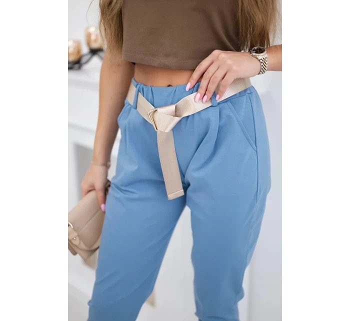 Kalhoty model 20815706 s páskem džínovina - K-Fashion