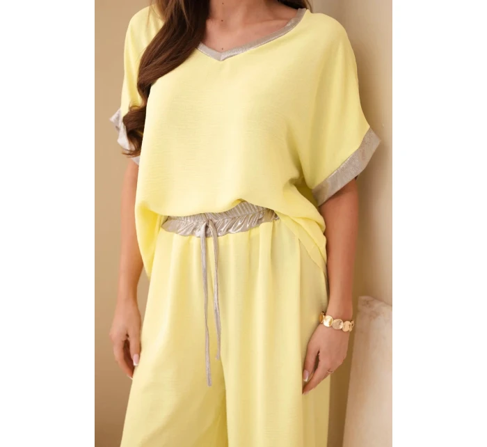 Viskóza so zlatým lemovaním žltá Viskóza so zlatým lemovaním žltá