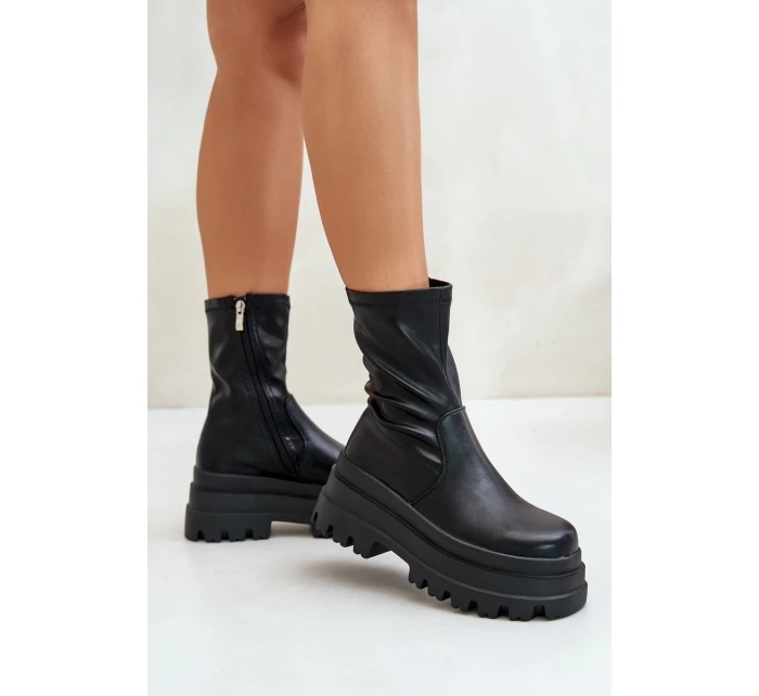 Botki Na Masywnej Platformie Czarne Florinara