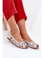 Dámske perforované baleríny Calgis s otvorenou špičkou - strieborné