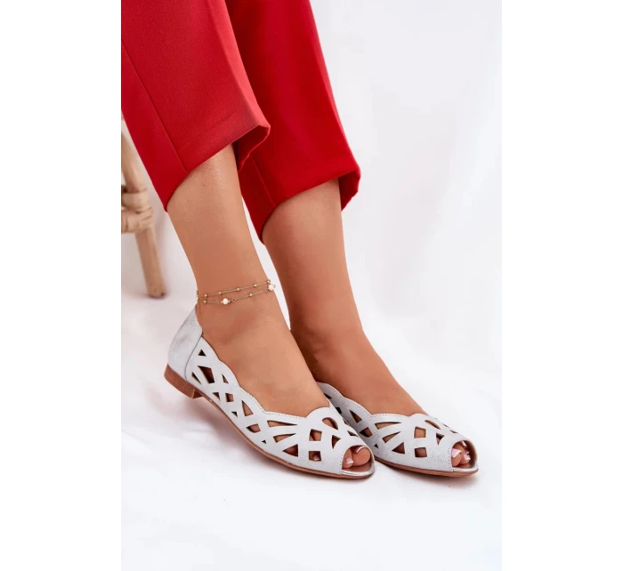 Dámske perforované baleríny Calgis s otvorenou špičkou - strieborné