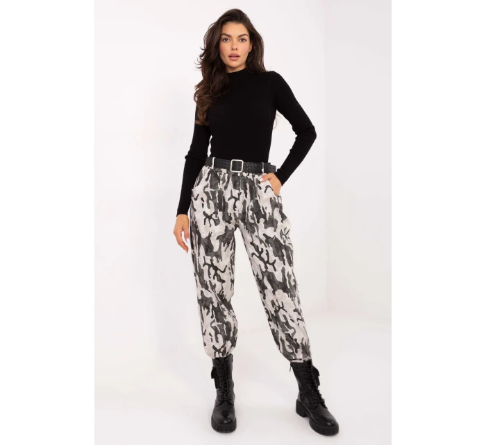 Dámske nohavice model 218437 Taliansko Moda Dámske nohavice model 218437 Taliansko Moda