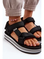 Dámské sandály na platformě model 21649075 Černé - Lee Cooper